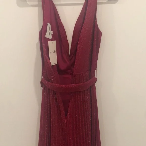 Lulu’s NWT Magenta Metallic Pleated Maxi 🔥 - Picture 9 of 12